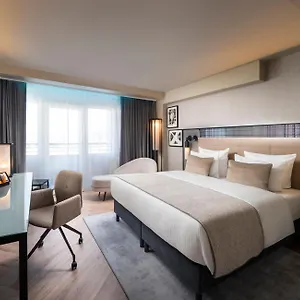 https://leonardo-royal-hotel-frankfurt.hotelsheidelberg.net