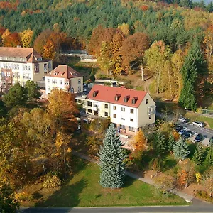 Hotel Roomingtons Franziskushoehe, Lohr