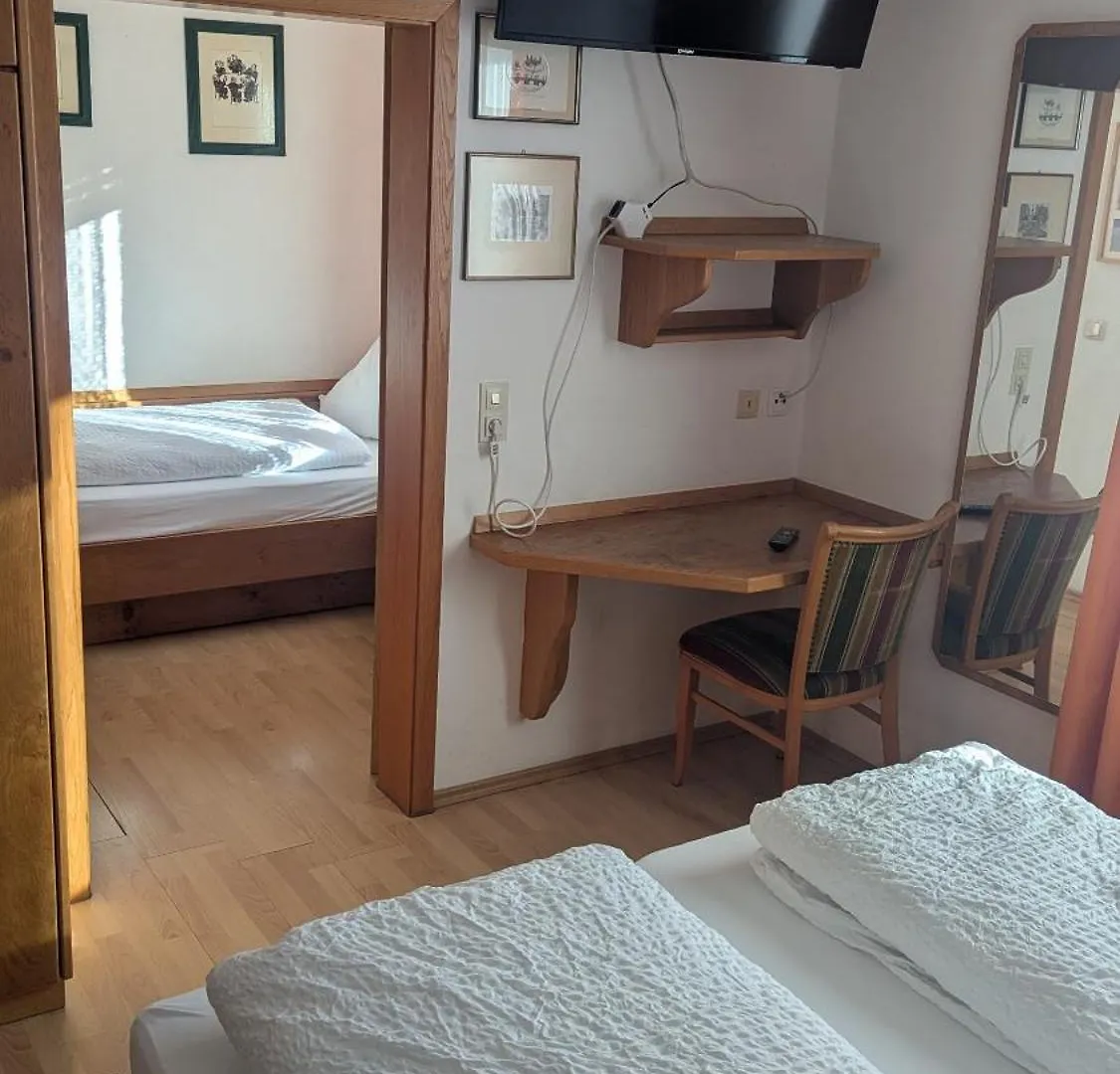Gasthof Hotel Rose Obereisenheim