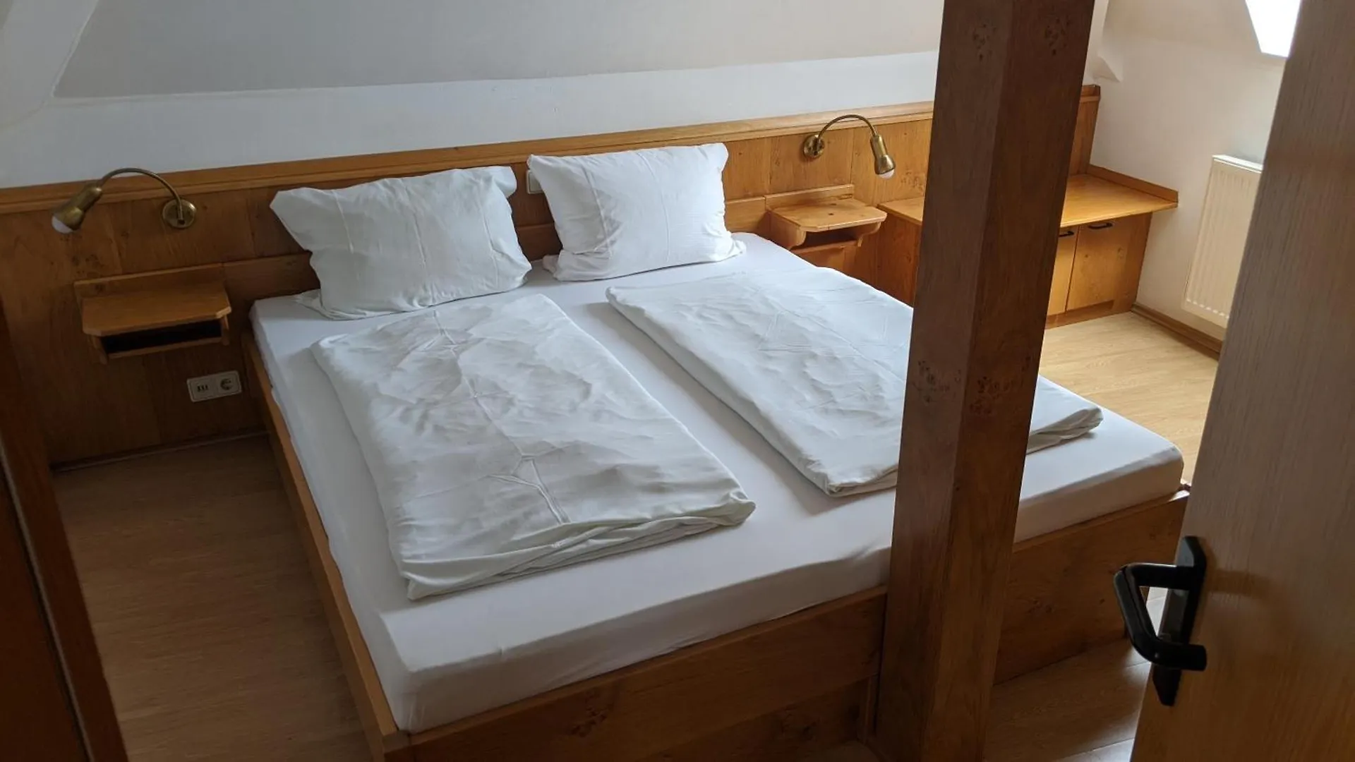Bed and Breakfast Gasthof Hotel Rose Obereisenheim