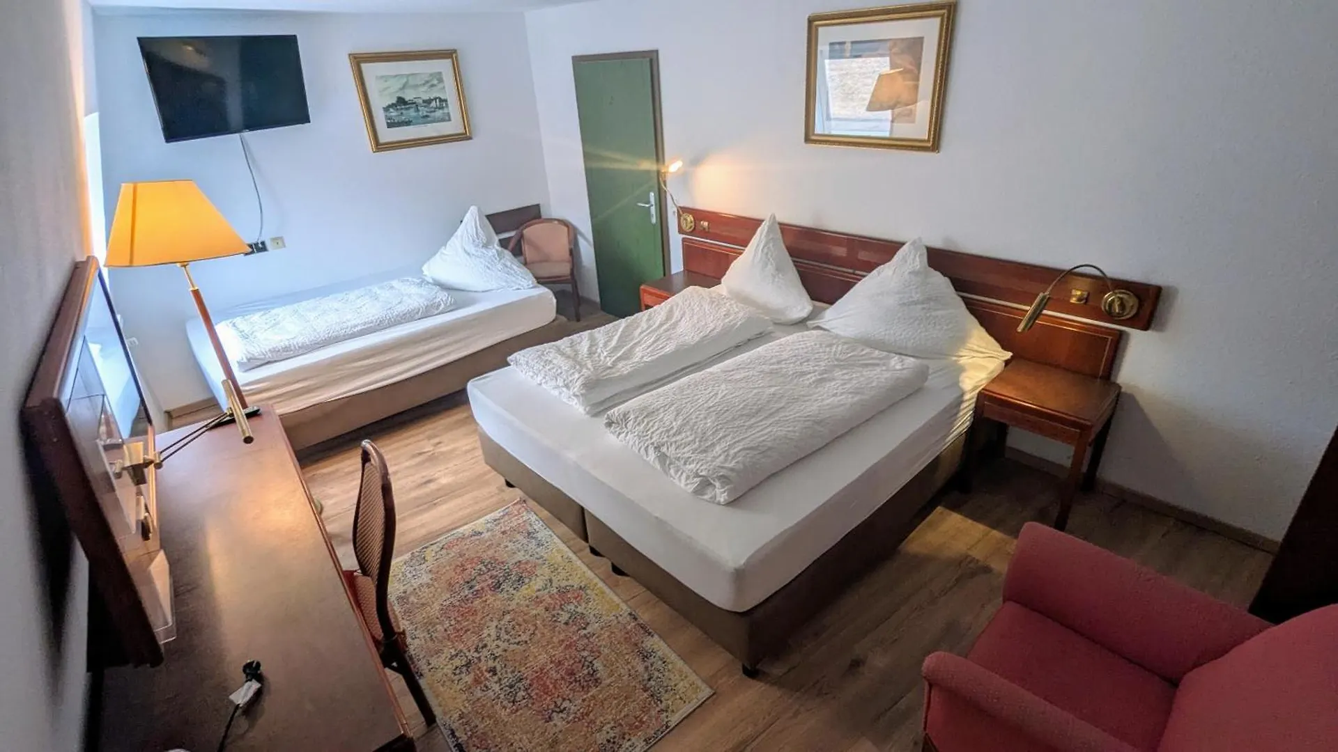 Bed & Breakfast Gasthof Hotel Rose Obereisenheim